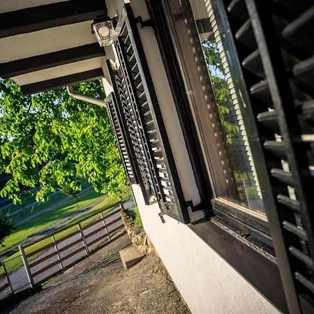 Kuca Za Odmor, Ferienhaus, Holiday Home Rugas Orahovica Exterior foto